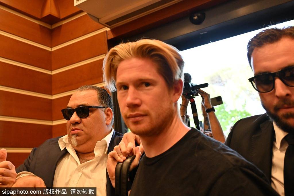 意甲王爆改英超款!那不勒斯再引2英超弃将 球员已点头